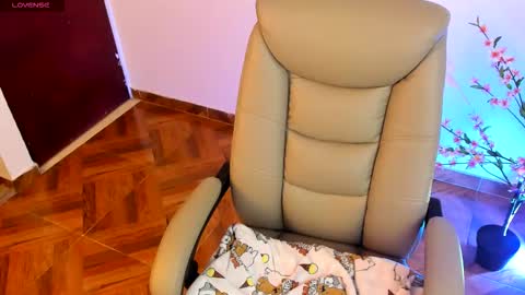 Snapshot of chanell_taylor_ chatting on 09/24/25, 09:01 chanell online show from 09/24/25, 09:01