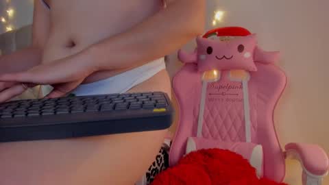 Snapshot of chanellgv chatting on 12/30/24, 09:40 Chanell online show from 12/30/24, 09:40