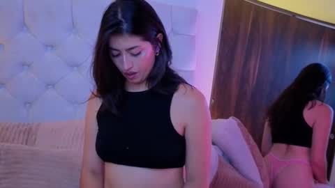 Snapshot of chanellgv chatting on 11/19/25, 10:43 Chanell online show from 11/19/25, 10:43