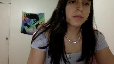 Snapshot of chanelsexyy chatting on 06/18/26, 01:28 Viviana 3 online show from 06/18/26, 01:28
