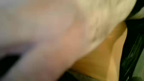 chang92543 online show from 10/10/25, 04:33