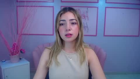 Snapshot of channel_blonde_a chatting on 12/04/24, 04:49 channel_blonde_a online show from 12/04/24, 04:49