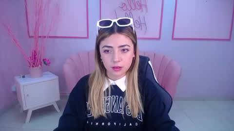 Snapshot of channel_blonde_a chatting on 12/09/24, 04:58 channel_blonde_a online show from 12/09/24, 04:58