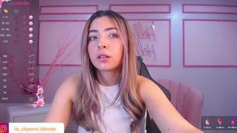 Snapshot of channel_blonde_a chatting on 02/03/25, 07:42 channel_blonde_a online show from 02/03/25, 07:42