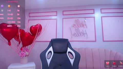 Snapshot of channel_blonde_a chatting on 02/06/25, 04:36 channel_blonde_a online show from 02/06/25, 04:36
