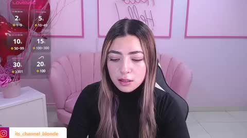 Snapshot of channel_blonde_a chatting on 02/15/25, 04:56 channel_blonde_a online show from 02/15/25, 04:56