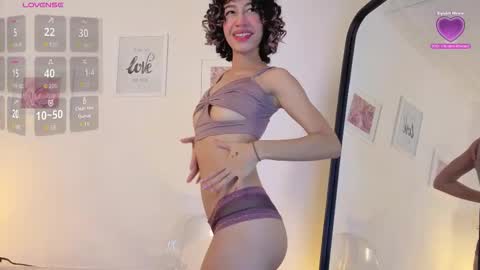 Snapshot of channel_conner05 chatting on 12/19/25, 01:51 Channel online show from 12/19/25, 01:51