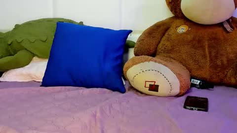 C H A N N E L online show from 06/09/26, 03:29
