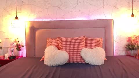 Snapshot of channelangeless chatting on 11/04/25, 10:25 Channelangeless online show from 11/04/25, 10:25