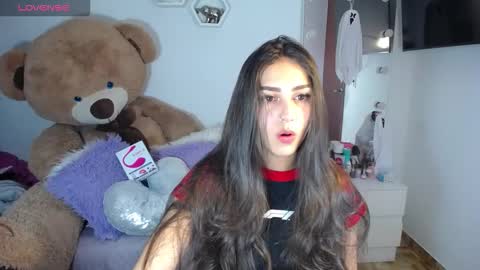 Isabella online show from 10/19/25, 06:14