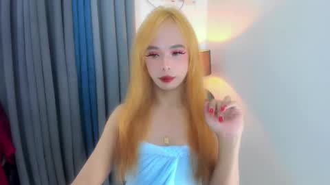 Snapshot of chantal_fuck chatting on 09/25/25, 08:18 chantal_fuck online show from 09/25/25, 08:18