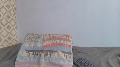 Snapshot of chantal_taylor_ chatting on 02/15/25, 06:12 Raquel online show from 02/15/25, 06:12