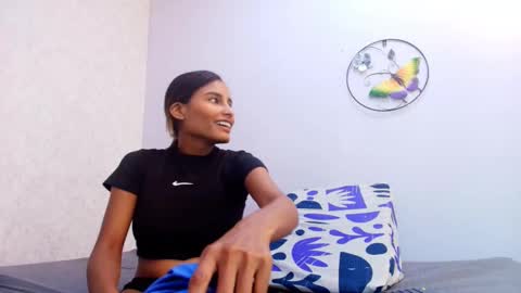 Raquel  online show from 10/06/25, 12:02