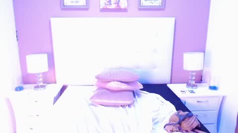 Snapshot of chantalblair chatting on 02/07/25, 11:01 Chantal Blair online show from 02/07/25, 11:01