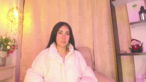 Chantall online show from 12/24/24, 06:33