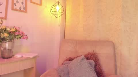 Chantall online show from 01/18/25, 04:04