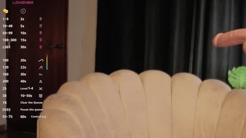 Chantall online show from 10/08/25, 04:54