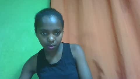 Snapshot of chanteuse655720 chatting on 04/17/26, 04:10 chanteuse655720 online show from 04/17/26, 04:10