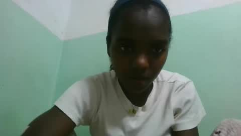 Snapshot of chanteuse655720 chatting on 06/09/26, 07:36 chanteuse655720 online show from 06/09/26, 07:36