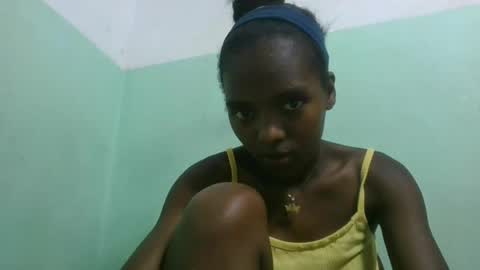 Snapshot of chanteuse655720 chatting on 06/14/26, 03:36 chanteuse655720 online show from 06/14/26, 03:36