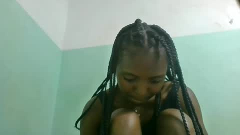 Snapshot of chanteuse655720 chatting on 06/21/26, 06:21 chanteuse655720 online show from 06/21/26, 06:21