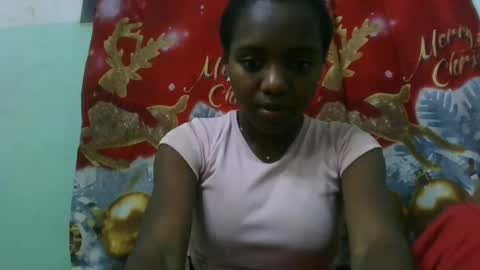 Snapshot of chanteuse655720 chatting on 08/05/26, 05:21 chanteuse655720 online show from 08/05/26, 05:21