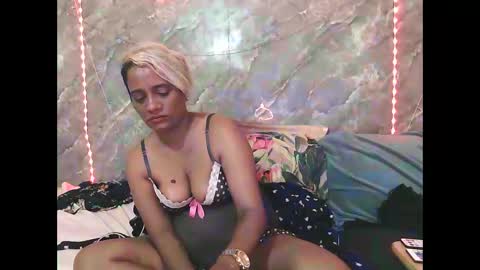 Zaria Vixen online show from 10/10/25, 12:37