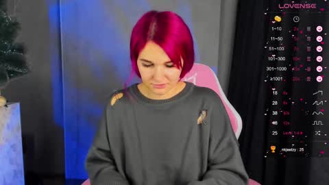 Suzanna Snow online show from 12/06/24, 04:14