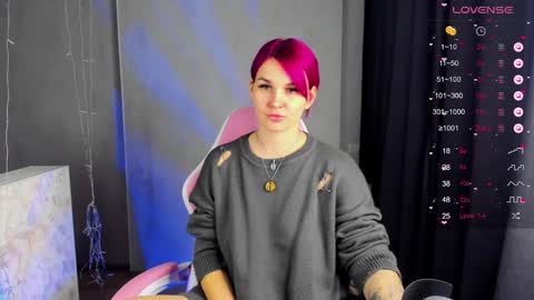 Suzanna Snow online show from 01/04/25, 03:40