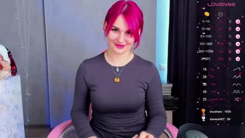 Suzanna Snow online show from 01/10/25, 07:25