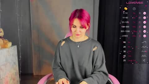 Suzanna Snow online show from 01/21/25, 04:32