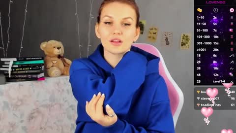 Suzanna Snow online show from 03/03/25, 07:32