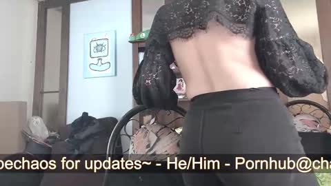 Snapshot of chaoticsugarcube chatting on 09/30/25, 10:37 chaoticsugarcube online show from 09/30/25, 10:37