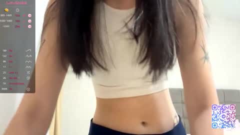 Snapshot of charissemacauley chatting on 12/16/25, 03:17 Valentina online show from 12/16/25, 03:17