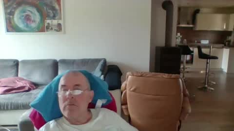 charles6064 online show from 06/06/26, 07:46