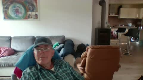 charles6064 online show from 06/11/26, 10:35