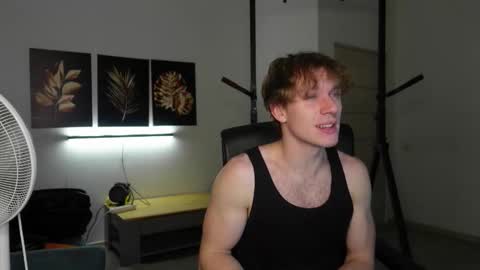 Snapshot of charles_dreams chatting on 11/19/25, 05:24 CHARLES DREAMS online show from 11/19/25, 05:24