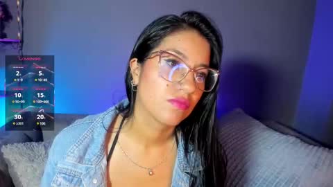 Snapshot of charlhot_ chatting on 11/12/25, 12:38 charlhot_ online show from 11/12/25, 12:38