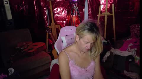 Charli online show from 12/02/25, 01:00