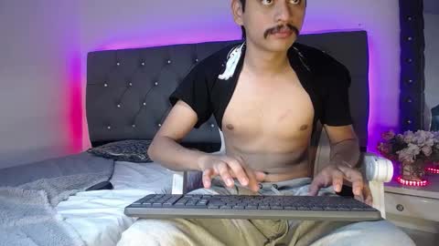 Charlie online show from 09/16/25, 04:13