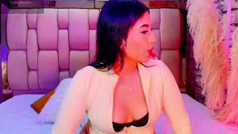  C H A R L I E  online show from 05/27/26, 01:41