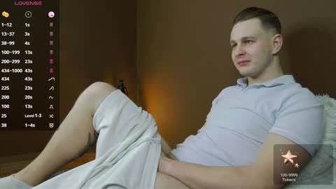 Snapshot of charlie_smiley chatting on 12/08/24, 01:46 Charlie Smiley online show from 12/08/24, 01:46