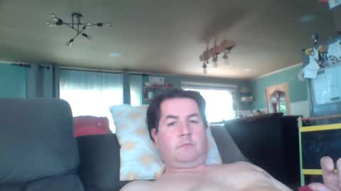 Snapshot of charlie_stone34 chatting on 12/18/25, 06:03 I am Charlie online show from 12/18/25, 06:03
