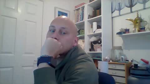 Charlie online show from 09/11/25, 07:41