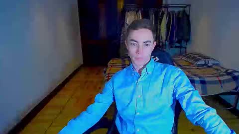 Snapshot of charlieseyer chatting on 01/30/25, 08:31 carlos reyes online show from 01/30/25, 08:31