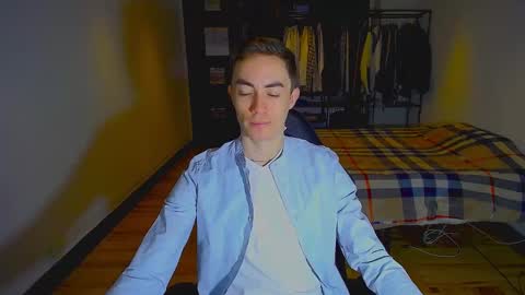 Snapshot of charlieseyer chatting on 01/31/25, 08:22 carlos reyes online show from 01/31/25, 08:22