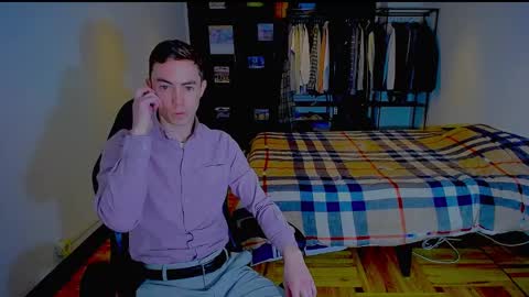 Snapshot of charlieseyer chatting on 02/01/25, 11:43 carlos reyes online show from 02/01/25, 11:43