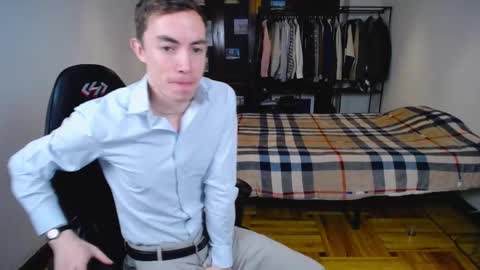 Snapshot of charlieseyer chatting on 02/25/25, 10:58 carlos reyes online show from 02/25/25, 10:58
