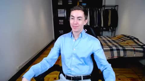Snapshot of charlieseyer chatting on 02/26/25, 08:26 carlos reyes online show from 02/26/25, 08:26
