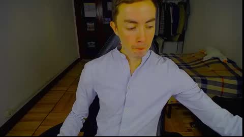 Snapshot of charlieseyer chatting on 01/06/26, 08:40 carlos reyes online show from 01/06/26, 08:40